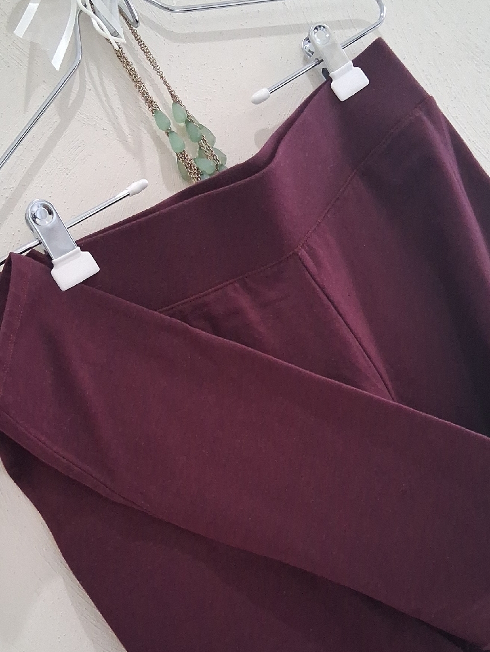 Women's Ponte Pull-On Leggings in Deep Burgundy